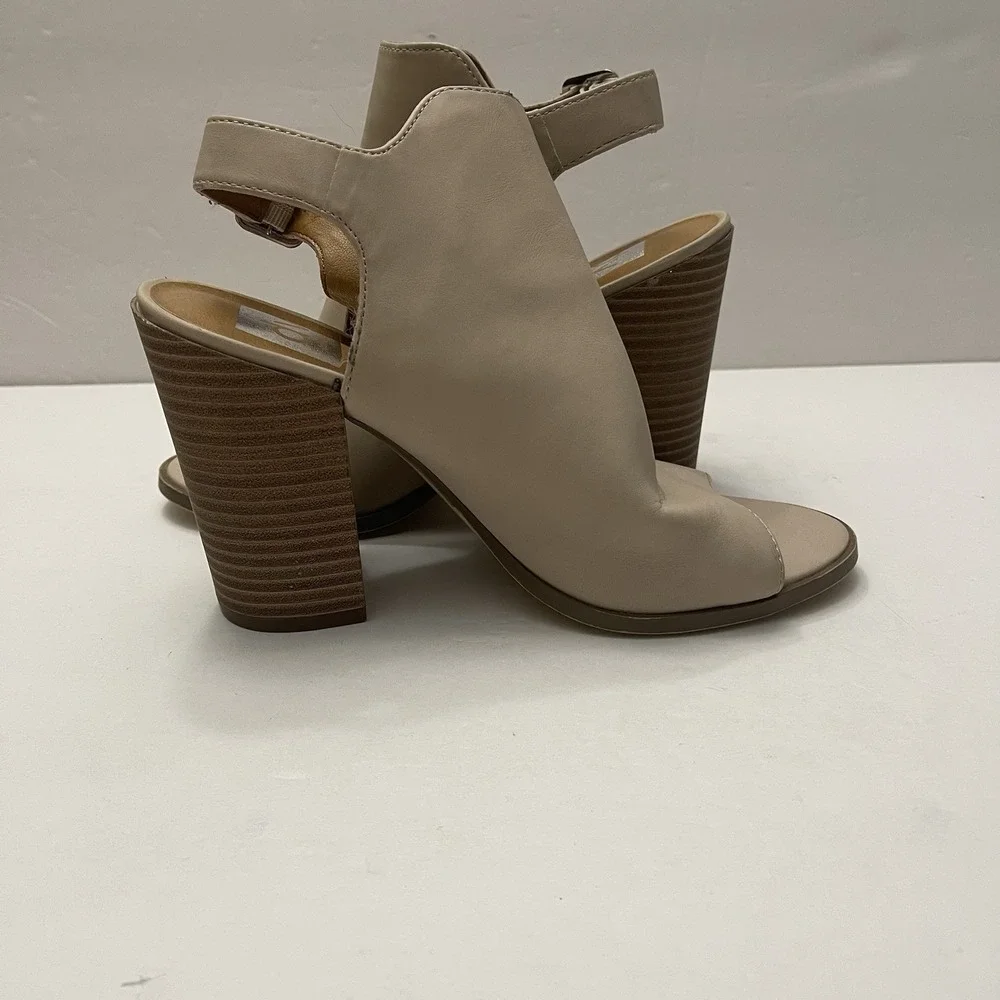 DV Dolce Vita‎ Women's 6.5 Birdie Taupe Ankle Boot Bootie Open Toe Chunky Heel